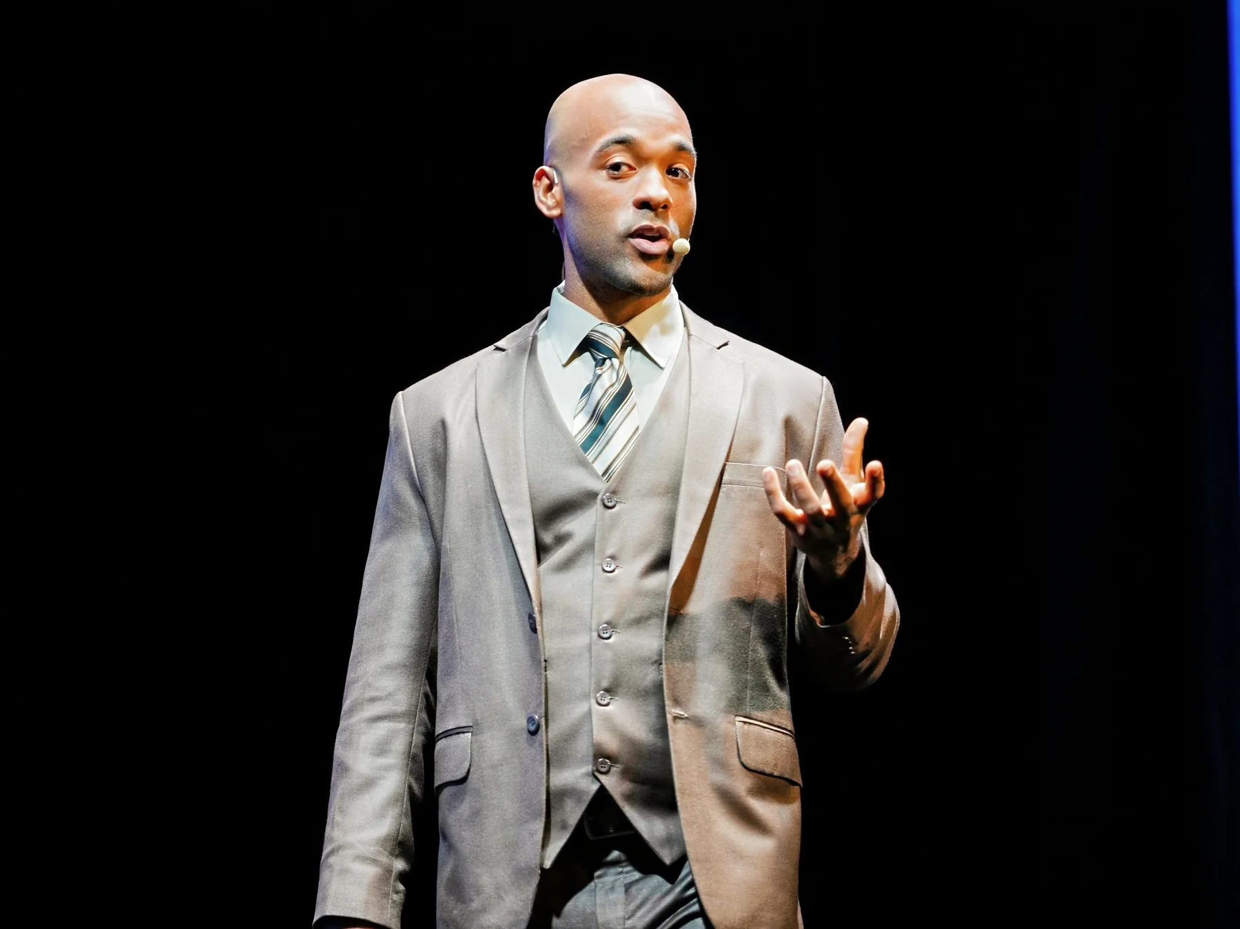 Tyler Allen speaking at the World Laureates Summit in Dubai in 2026.